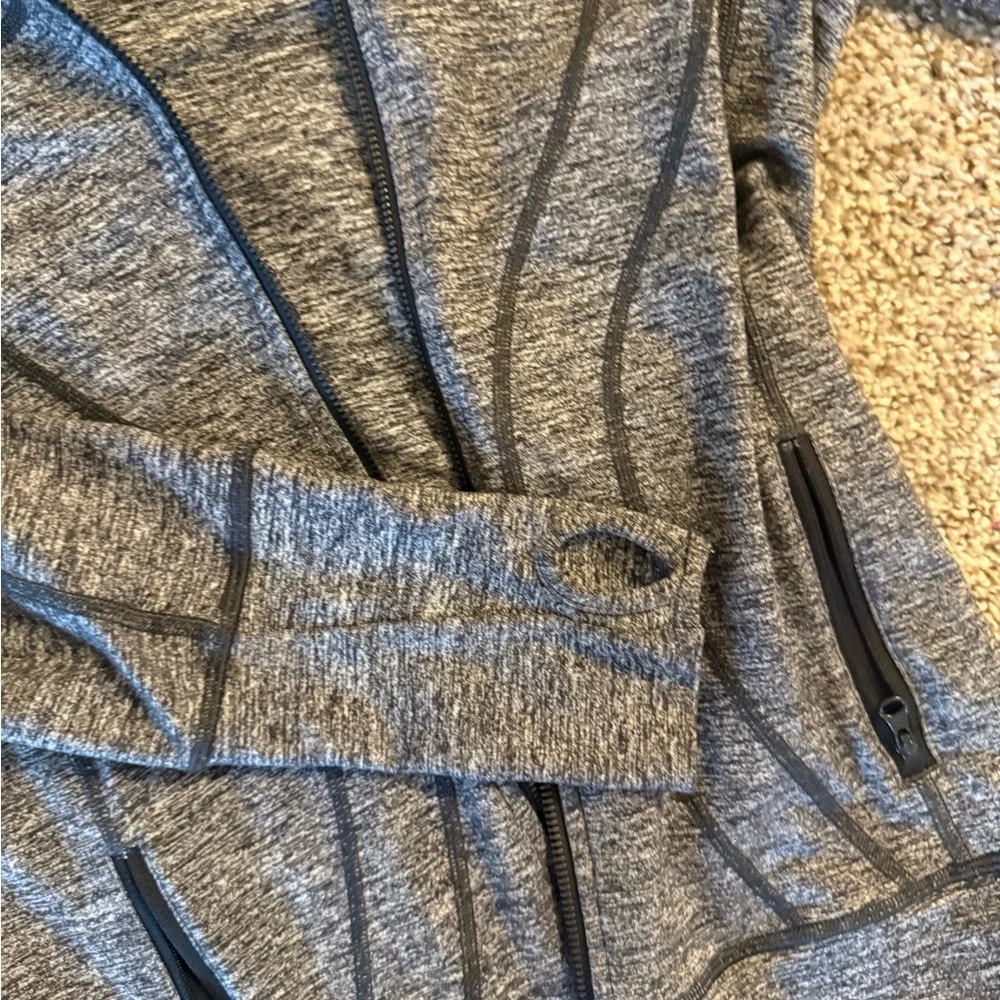 Lululemon Hooded Define Jacket - Picture 3 of 6